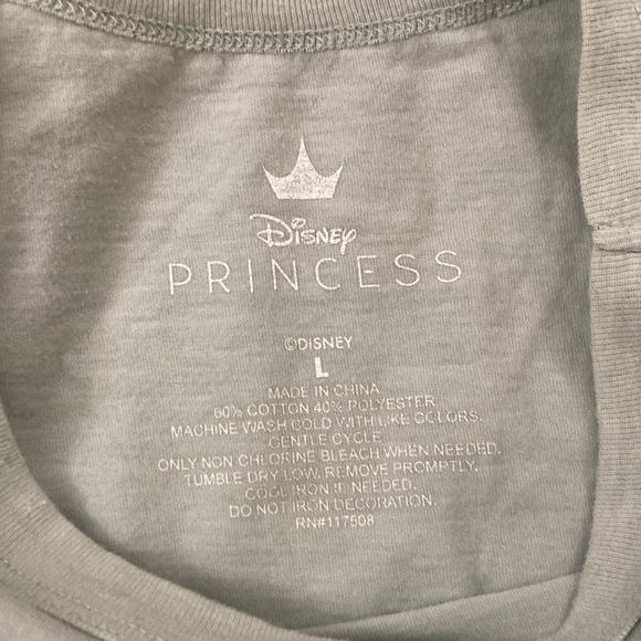 Women’s Disney Princess Tiana T-Shirt. Large.  Used. - Picture 3 of 4